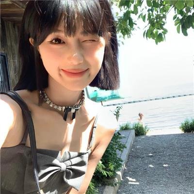 画里真真